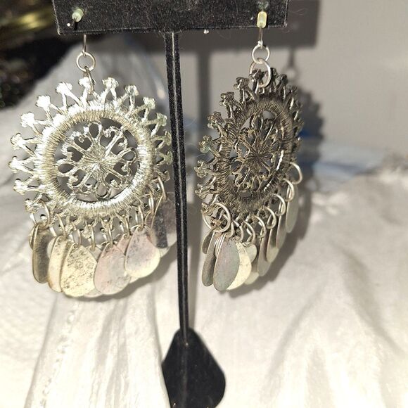 Women's Earrings Large Dangle Drop Discs Blue Beaded Native American Boho Hippie - Picture 5 of 7